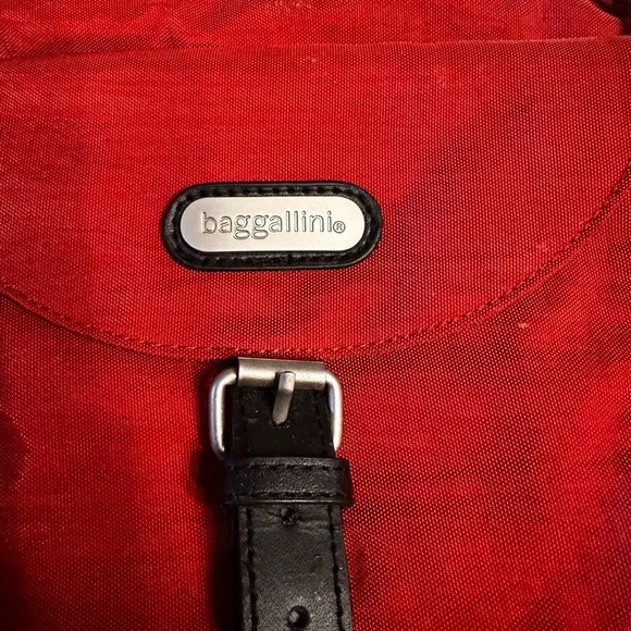 Baggallini Uptown Crossbody Bag with RFID Phone Wristlet – Red Nylon (EUC) - Picture 2 of 4